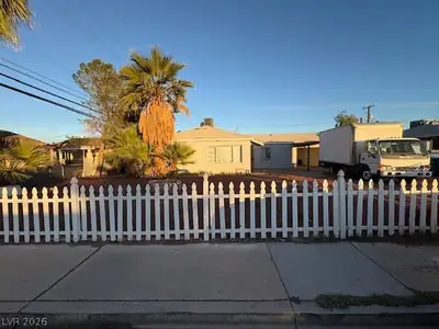 425 Bedford Road Las Vegas, NV 89107