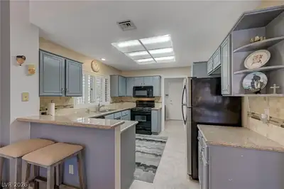 9617 GOLD BANK Drive, Las Vegas, NV 89134 Kitchen