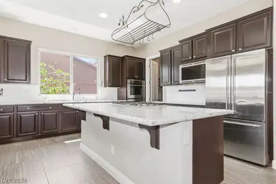 6535 Lyon Estates Avenue, Las Vegas, NV 89131 Kitchen