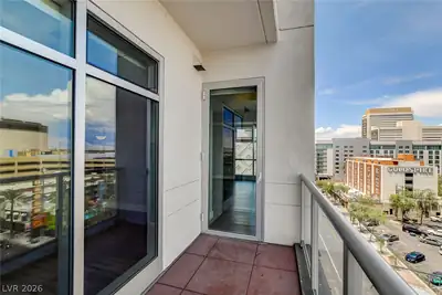 150 North LAS VEGAS Boulevard 804 Patio