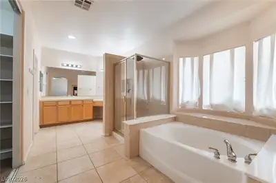 10852 Montasola Street, Las Vegas, NV 89141 Primary Bathroom