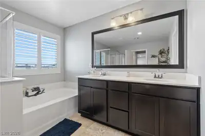 3854 Stadium Avenue Primary Bathroom