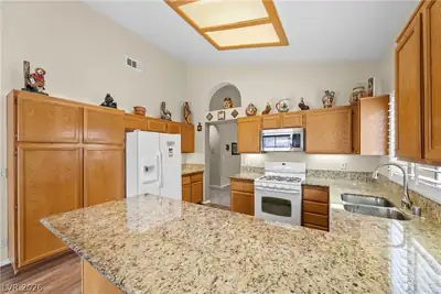 1208 Meridian Bay Drive, Las Vegas, NV 89128 Kitchen