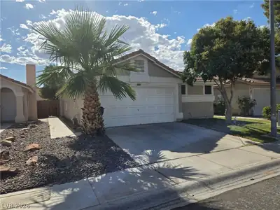 2733 Ironside Drive, Las Vegas, NV 89108 Front of Structure