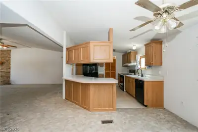 6461 Creb Court, Pahrump, NV 89060 Kitchen