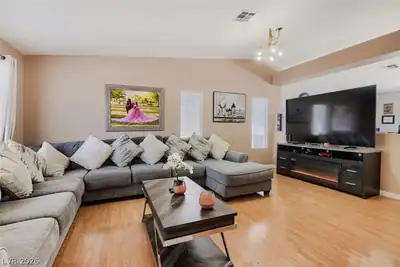5222 Jungle Orchard Street, North Las Vegas, NV 89031 Living Room
