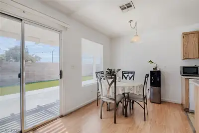 5222 Jungle Orchard Street, North Las Vegas, NV 89031 Dining Area