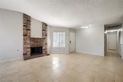 2247 Sierra Sunrise Street, Las Vegas, NV 89156 Living Room