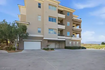 9224 Tesoras Drive 301 Front of Structure