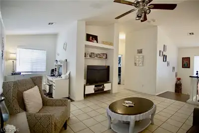 1912 East Pyle Avenue Living Room
