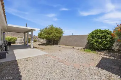 101 Aruba Isle Drive, Henderson, NV 89002 Yard