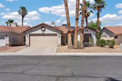 2609 Shakespeare Road, Las Vegas, NV 89108 Front of Structure