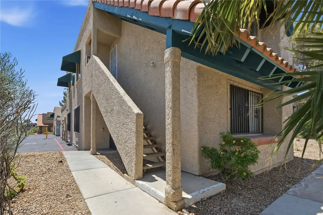 6750 Del Rey Avenue 233