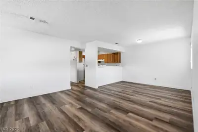 6750 Del Rey Avenue 233, Las Vegas, NV 89146 Living Room