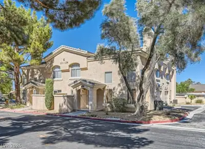 3950 South Sandhill Road 121, Las Vegas