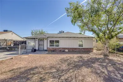 228 North 17th Street Las Vegas, NV 89101