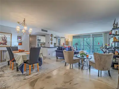 730 Royal Crest 422, Las Vegas, NV 89169 Living Room