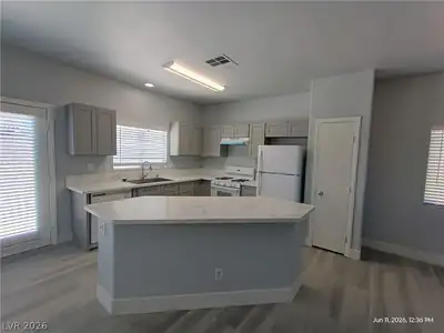 6045 Gum Springs Street, North Las Vegas, NV 89081 Kitchen
