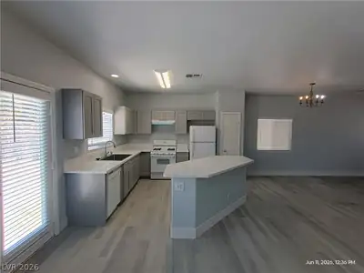 6045 Gum Springs Street, North Las Vegas, NV 89081 Kitchen