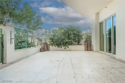2747 Paradise Road 104 Patio