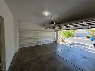 10021 VIA TORO Avenue . Garage