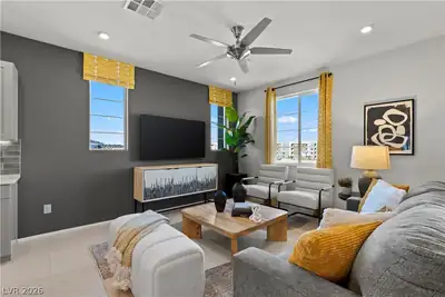 5639 Amethyst Valley Street Living Room