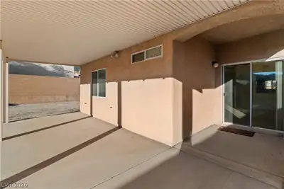 2715 Brinkley Manor Street, Laughlin, NV 89029 Patio