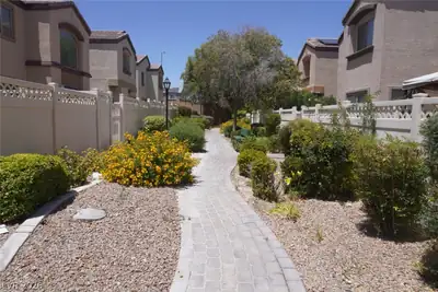 740 Tree Vista Court, North Las Vegas, NV 89084 Garden