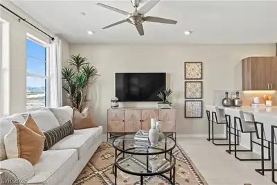 5627 Amethyst Valley St Living Room