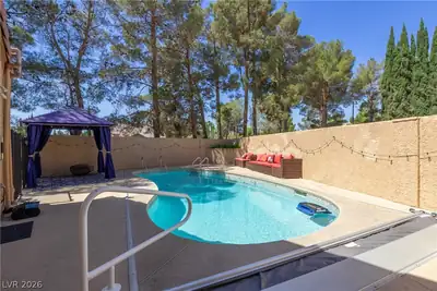 9105 Safeport Cove Court Pool
