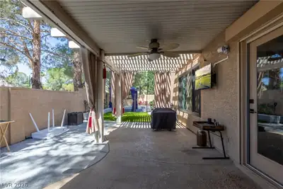 9105 Safeport Cove Court Patio
