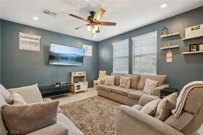 669 Tiarella, Las Vegas, NV 89015 Living Room