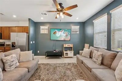 669 Tiarella, Las Vegas, NV 89015 Living Room