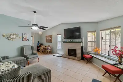 2256 Sabroso Street, Las Vegas, NV 89156 Living Room
