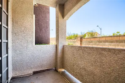 9303 Gilcrease Avenue 1249 Patio