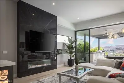 678 Blackrock Rim Drive, Henderson, NV 89012 Living Room