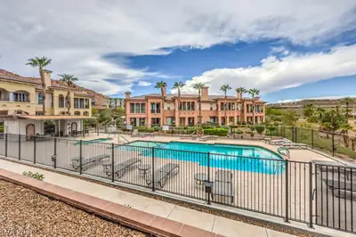 10 Via Vasari 3105, Henderson, NV 89011 Pool