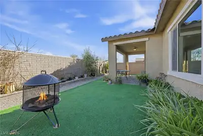 250 Dedication Avenue, Henderson, NV 89011 Yard