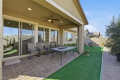 250 Dedication Avenue, Henderson, NV 89011 Patio