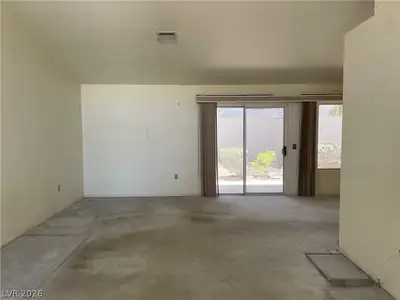 8673 Prairie Hill Drive Living Room