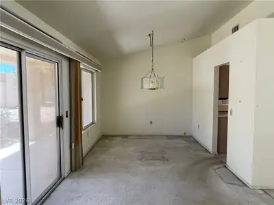 8673 Prairie Hill Drive Dining Area