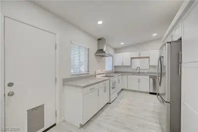 2842 East Webb Avenue, North Las Vegas, NV 89030 Kitchen