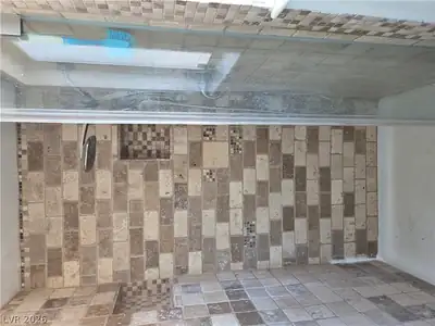 6505 Vicuna Drive, Las Vegas, NV 89146 Primary Bathroom