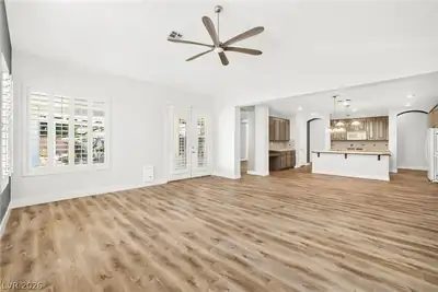 7220 Lake Farm Avenue, Las Vegas, NV 89131 Living Room