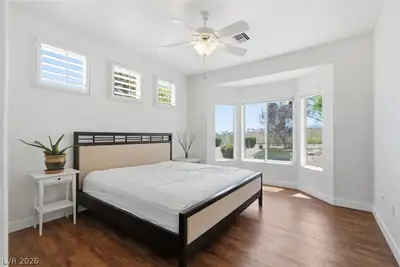 11013 Mission Lakes Avenue Bedroom