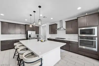 9933 Belikove Manor Avenue, Las Vegas, NV 89178 Kitchen