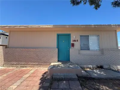 1815 Evelyn Avenue, Henderson, NV 89011 Front of Structure