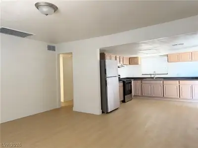 1815 Evelyn Avenue, Henderson, NV 89011 Living Room