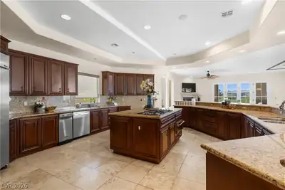 2608 Prego Court, Henderson, NV 89052 Kitchen