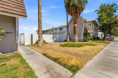 208 Orland Street 10 Front of Structure